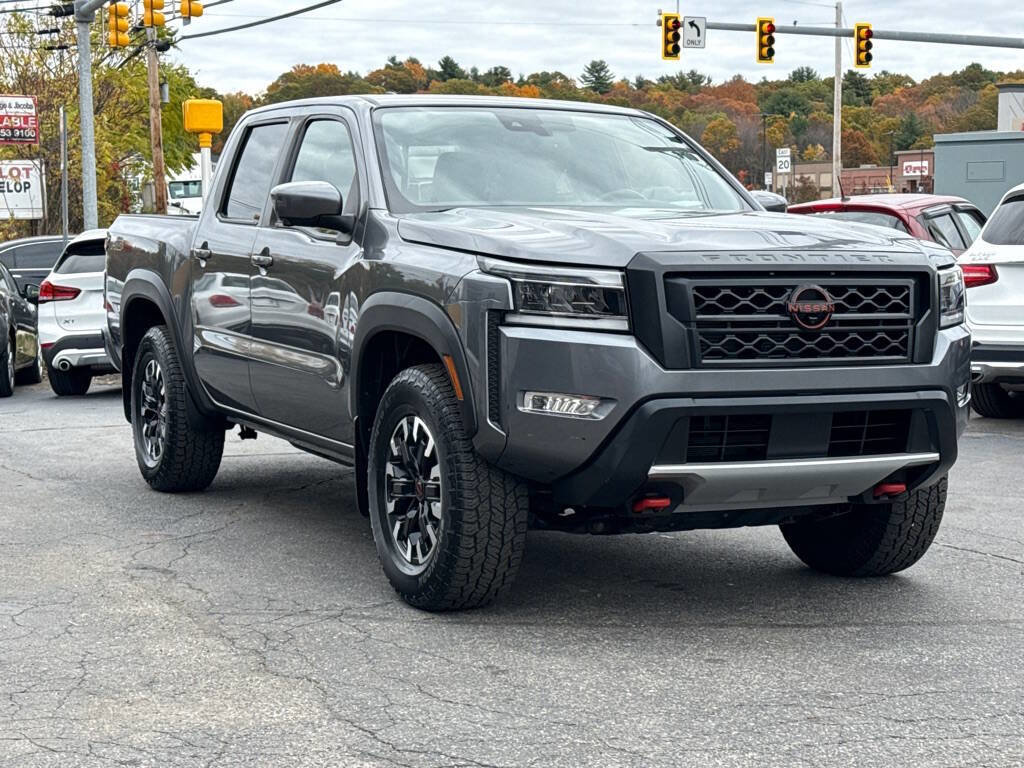 Used 2022 Nissan Frontier PRO-4X image 7