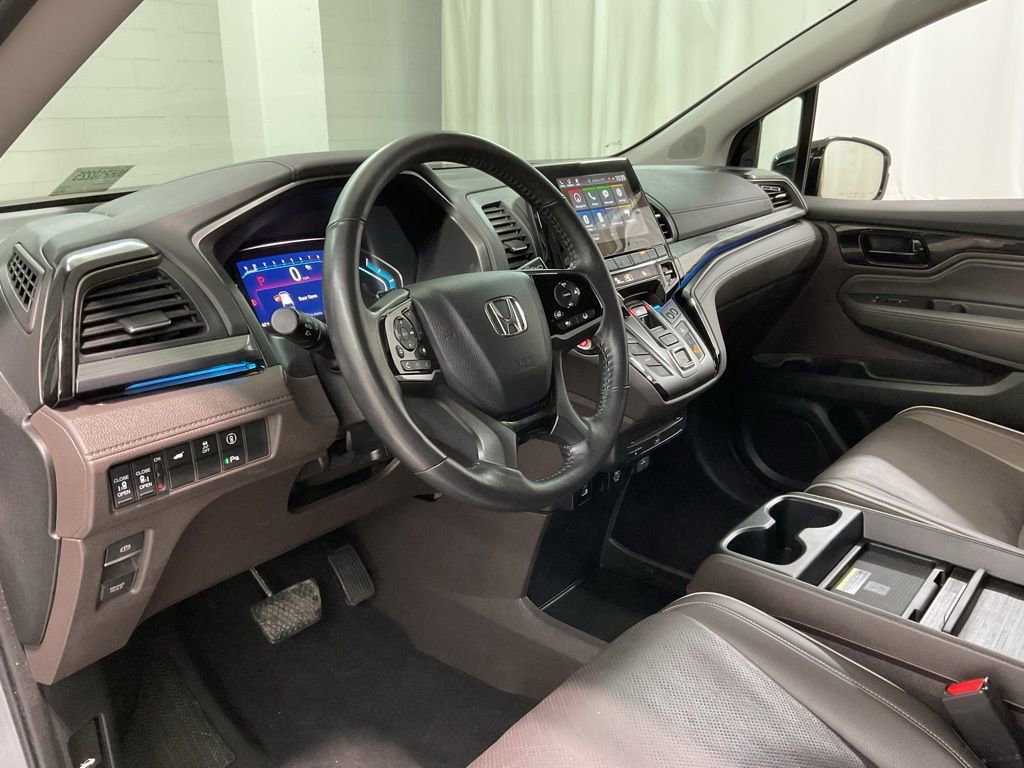 Used 2023 Honda Odyssey Elite image 19