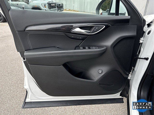 Used 2023 Buick Envision Essence image 25