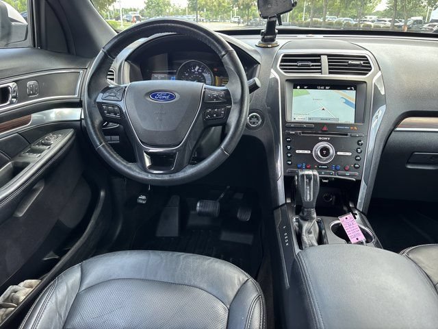 Used 2018 Ford Explorer Limited AWD/4WD image 21