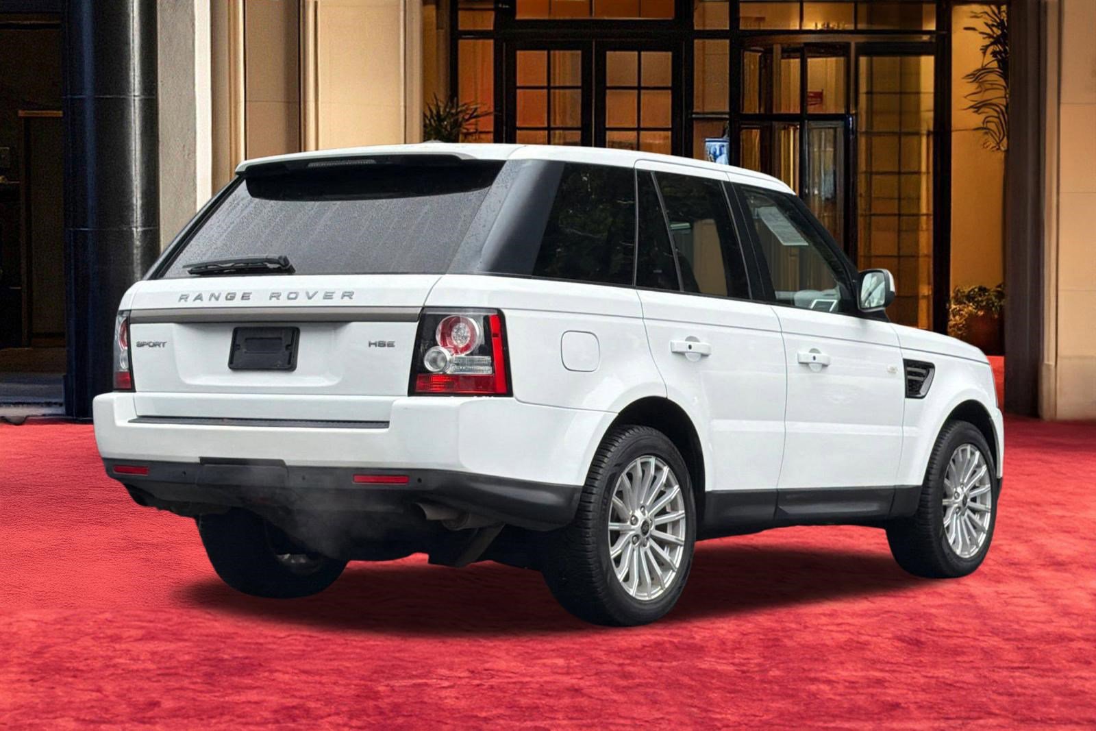 Used 2013 Land Rover Range Rover Sport HSE w/ Climate Comfort Pkg AWD/4WD image 8
