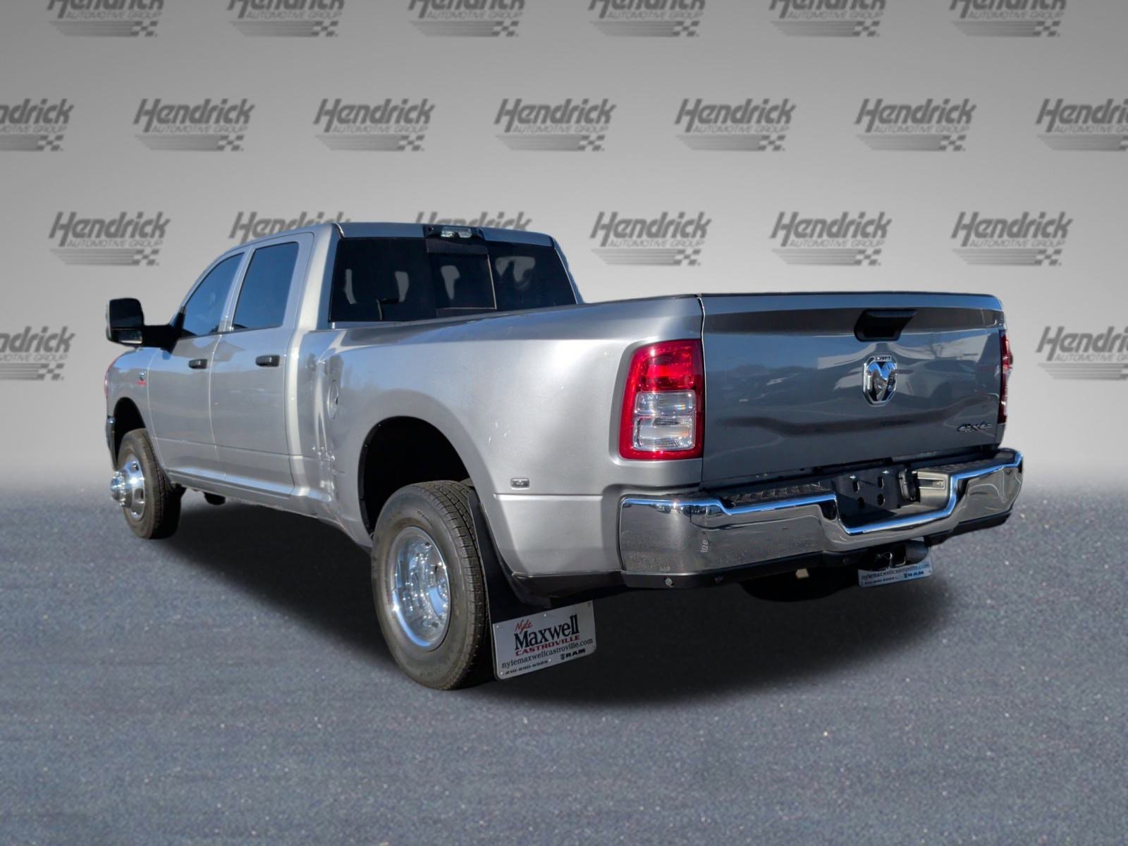 Used 2024 RAM 3500 Tradesman w/ Chrome Appearance Group image 9