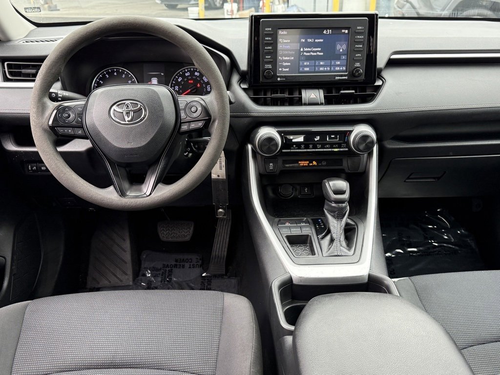 Used 2020 Toyota RAV4 LE w/ Carpet Mat Package image 31