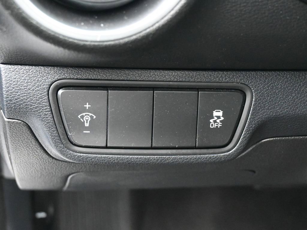 Used 2022 Kia Forte LXS image 15