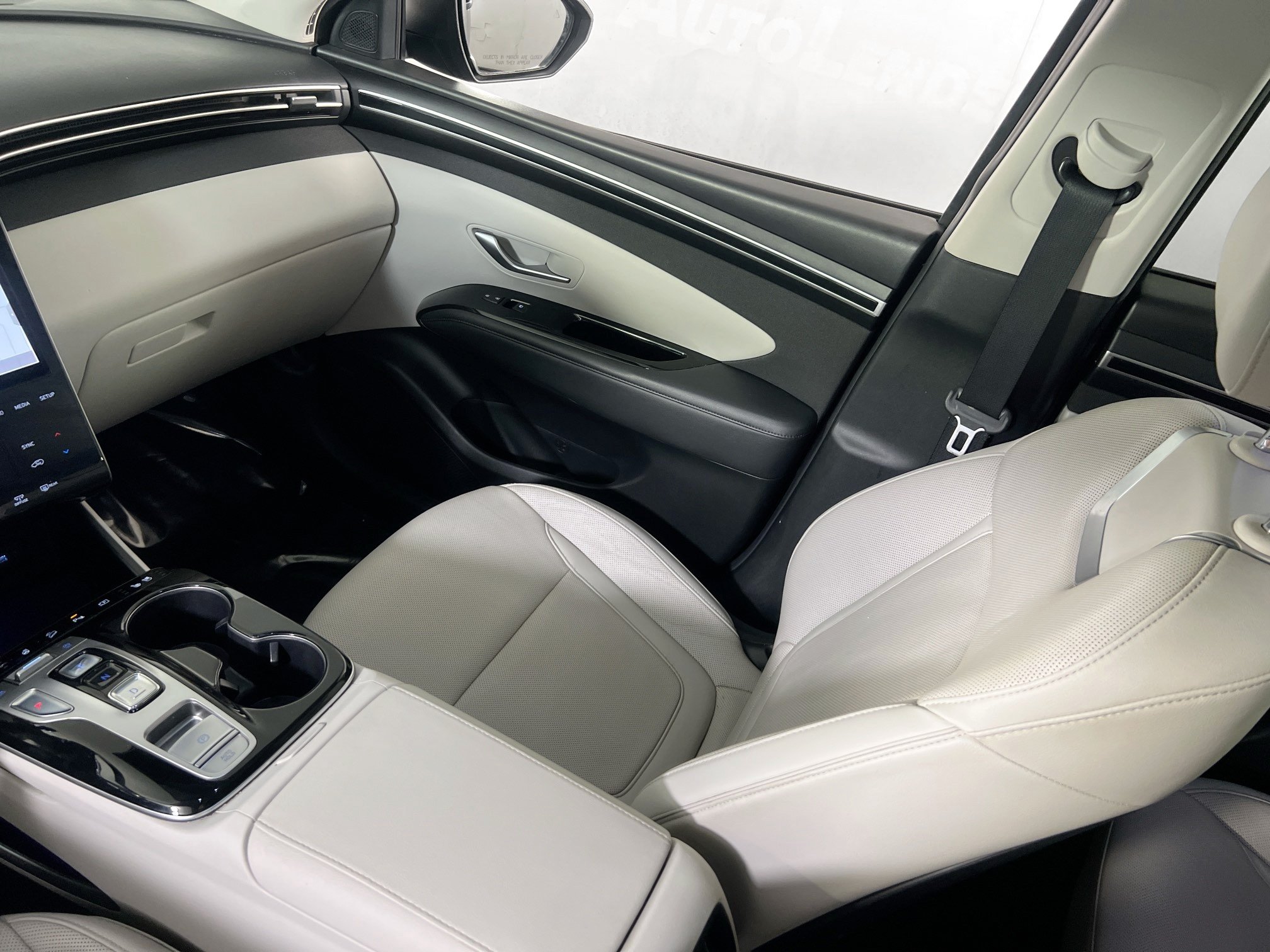 Used 2023 Hyundai Tucson Limited AWD/4WD image 25