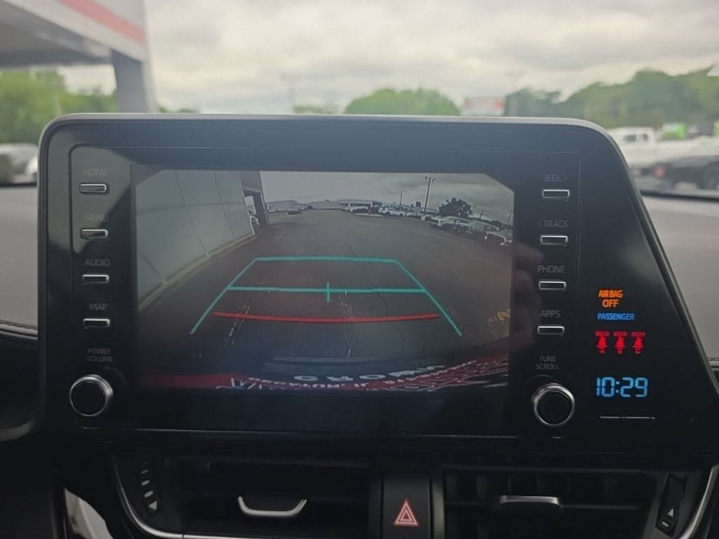 Used 2019 Toyota C-HR LE FWD image 21