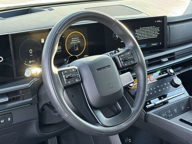 Used 2025 Hyundai Santa Fe Calligraphy image 17
