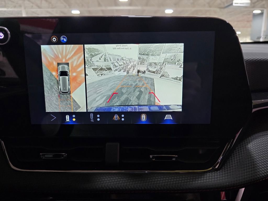 Used 2026 Chevrolet Equinox RS w/ Convenience Package III image 24