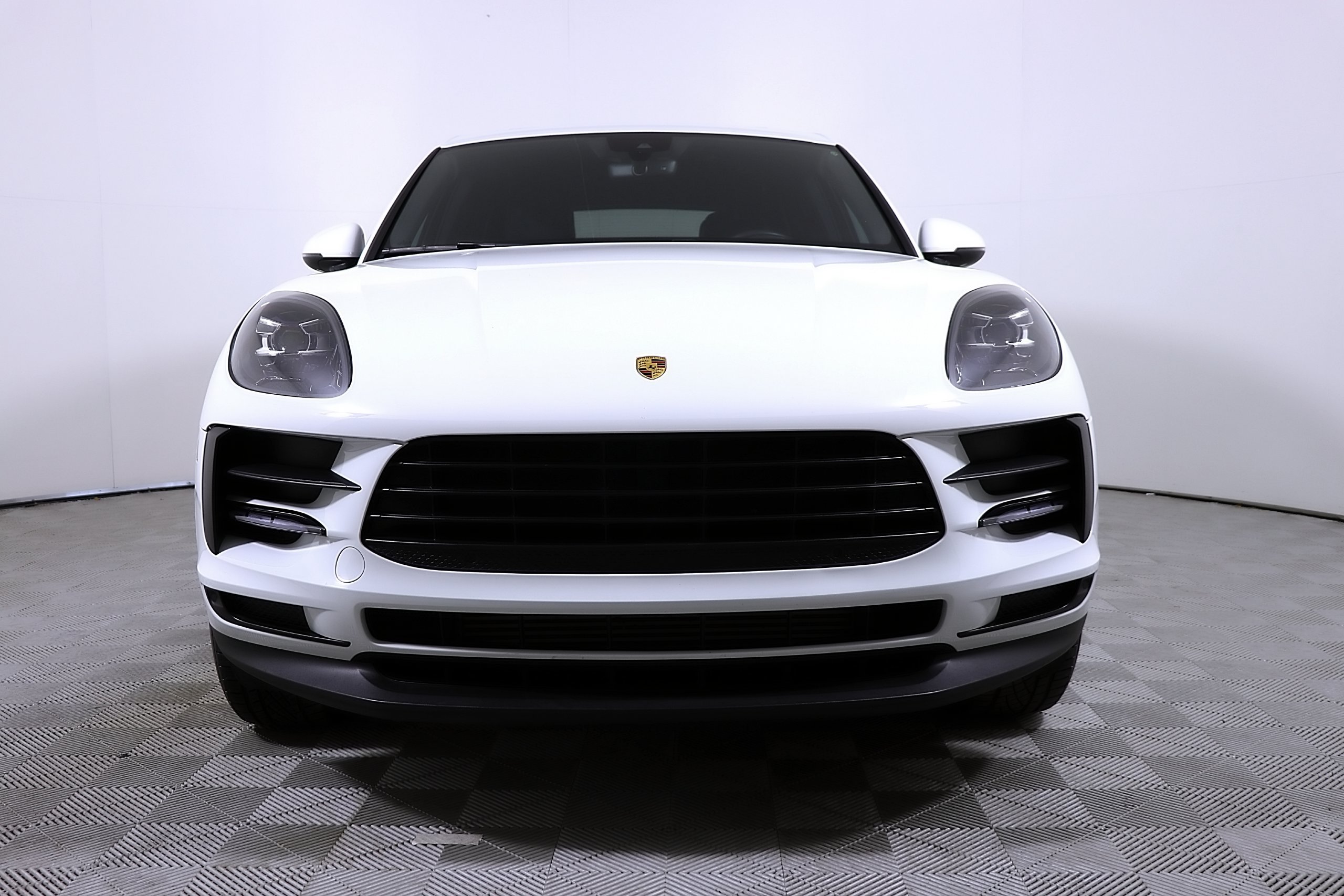 Used 2021 Porsche Macan AWD/4WD image 5