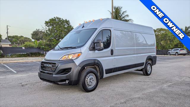 Used 2024 RAM ProMaster 2500 w/ Premium Convenience Group FWD image 2