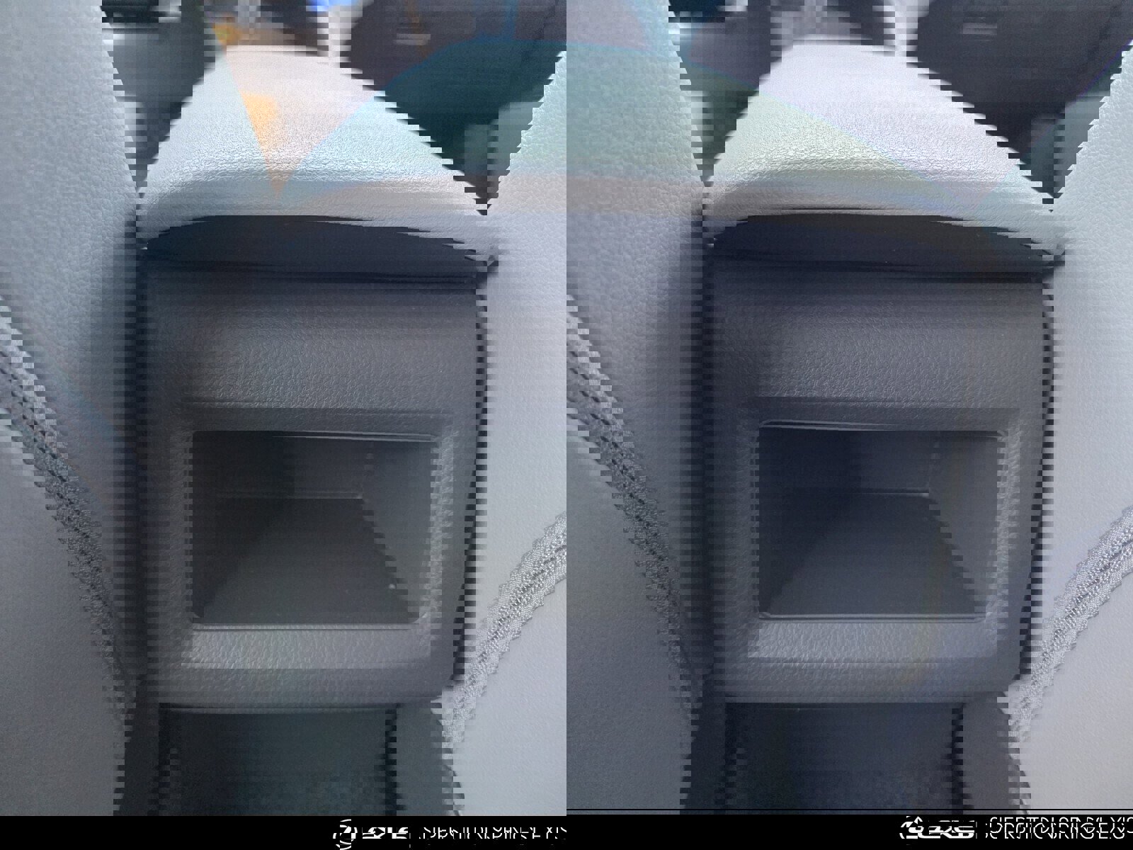 Used 2019 Toyota Camry SE image 27