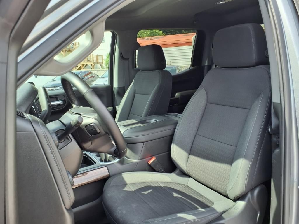 Used 2022 Chevrolet Silverado 1500 LT Trail Boss w/ Bed Protection Package image 9