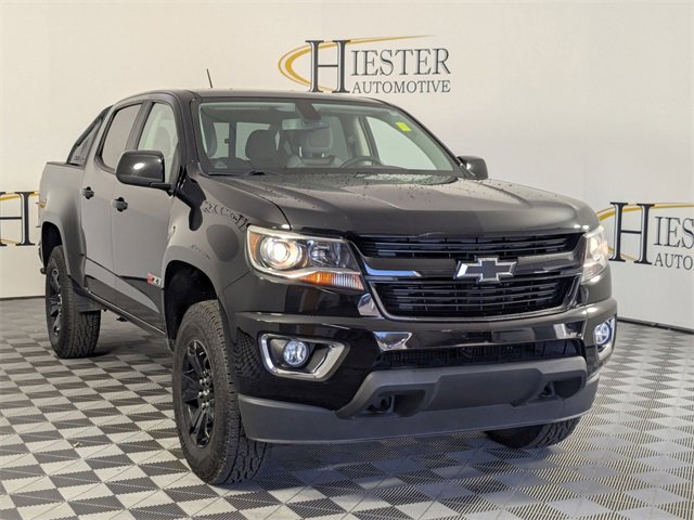 Used 2019 Chevrolet Colorado Z71 w/ Z71 Midnight Edition image 2