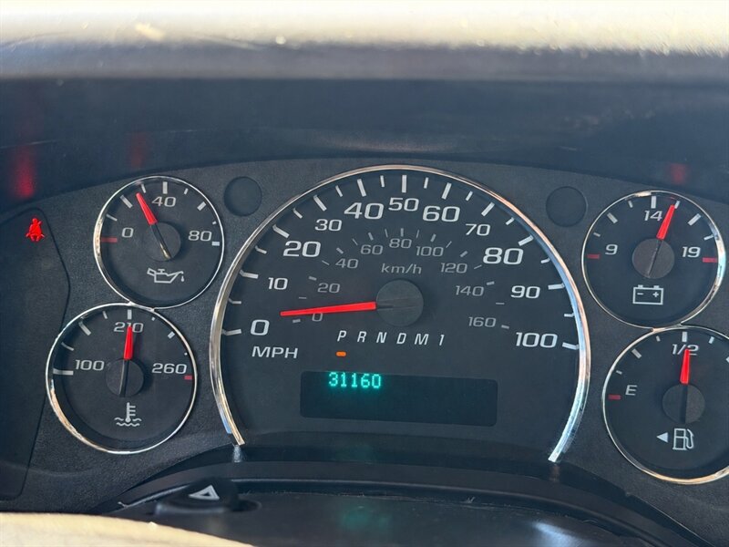 Used 2022 Chevrolet Express 3500 w/ Power Convenience Package RWD image 14