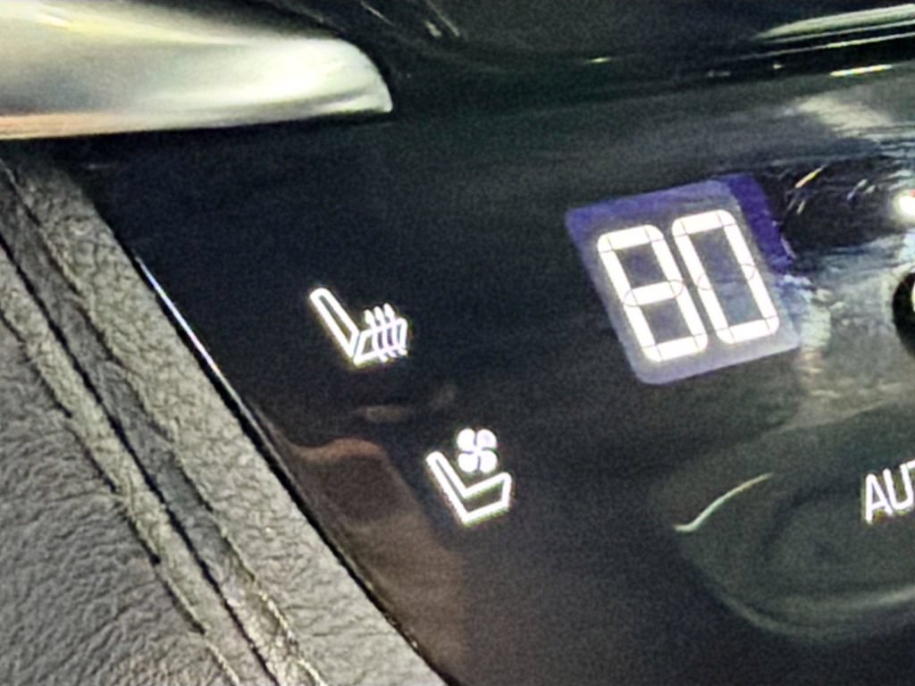 Certified 2024 Cadillac XT6 Sport AWD/4WD image 22