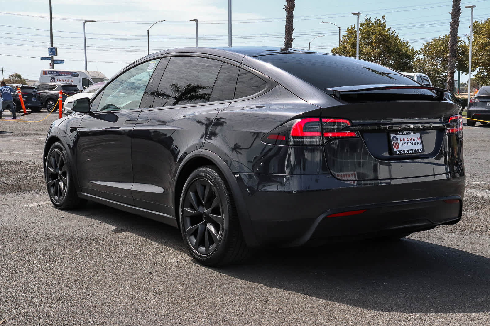 Used 2024 Tesla Model X AWD/4WD image 9