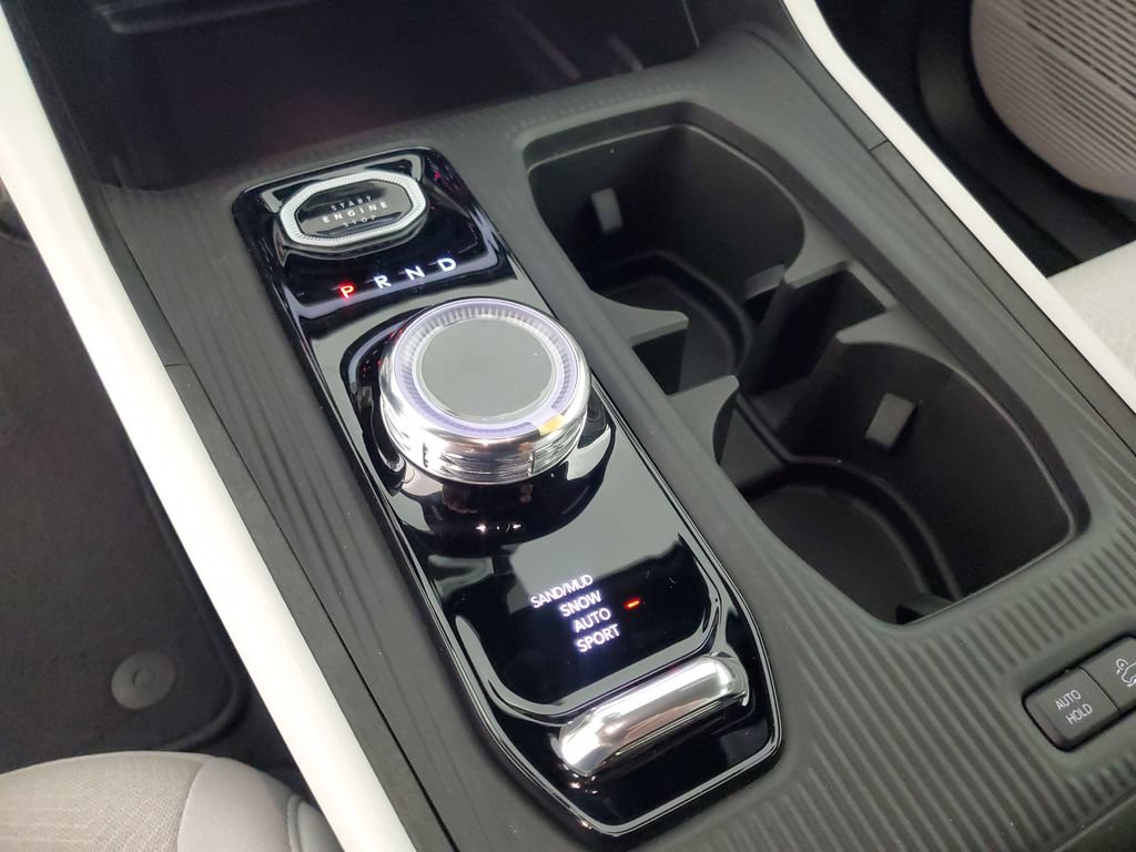 New 2026 Jeep Cherokee Laredo AWD/4WD image 17