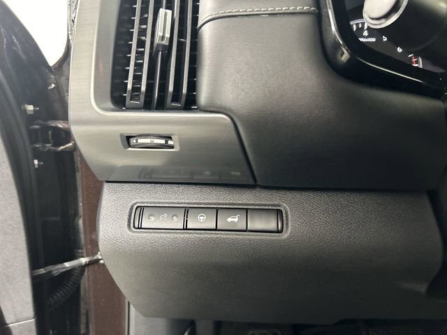 Used 2022 Nissan Pathfinder SL image 24