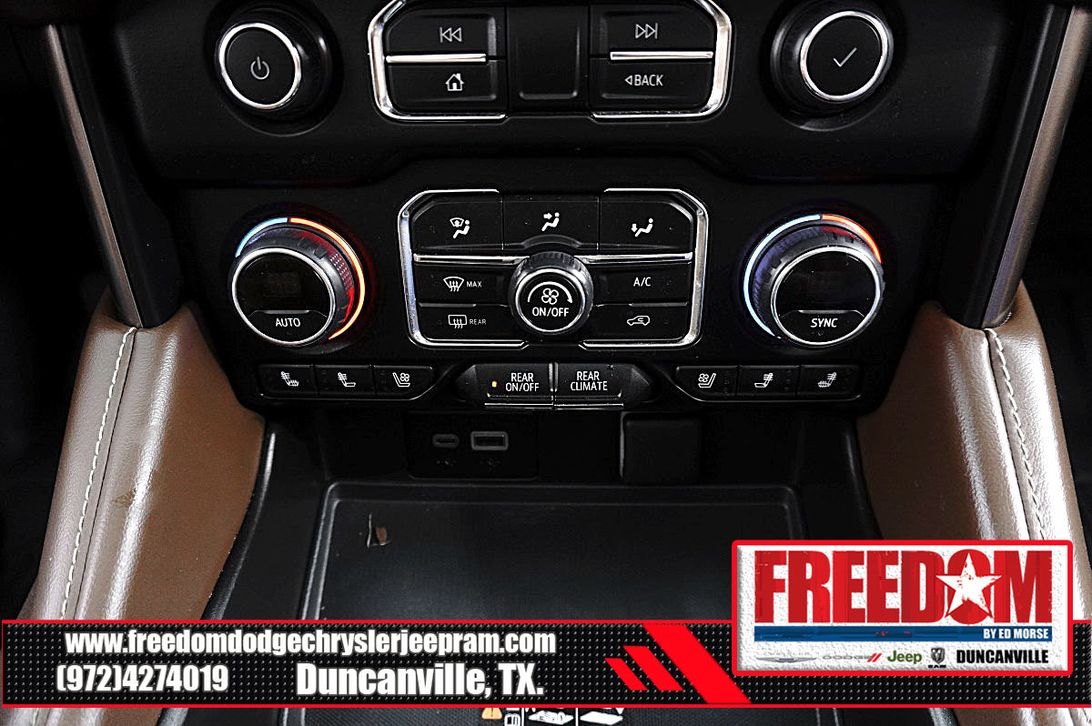 Used 2023 Chevrolet Suburban High Country AWD/4WD image 26