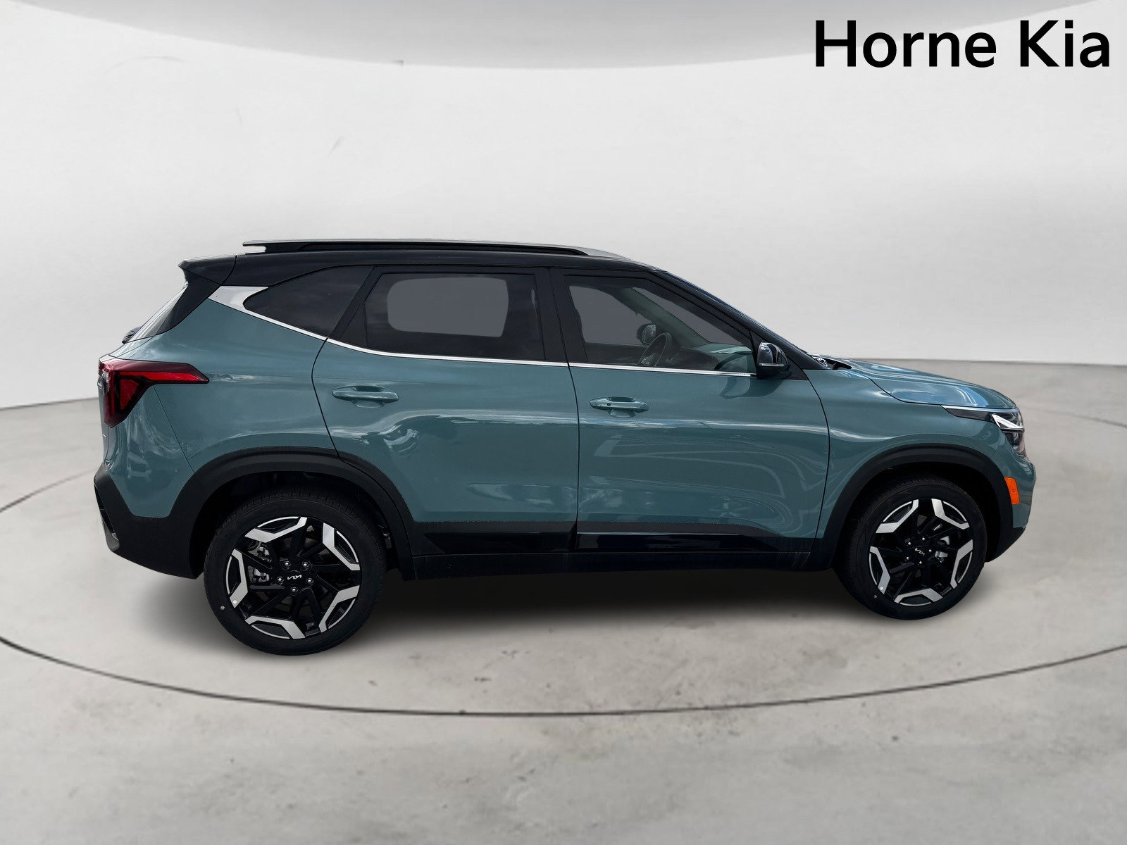 New 2026 Kia Seltos SX image 3