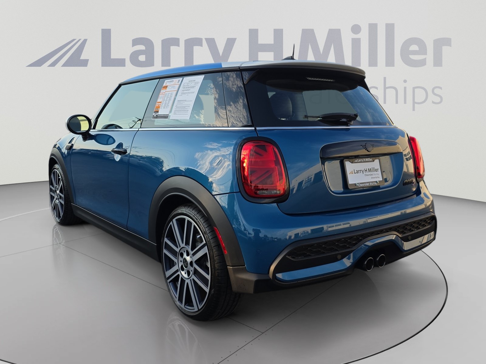 Used 2024 MINI Cooper S FWD image 3