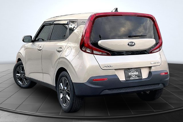 Used 2020 Kia Soul EX FWD image 13