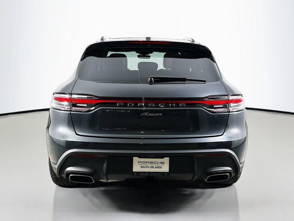 Certified 2025 Porsche Macan image 10