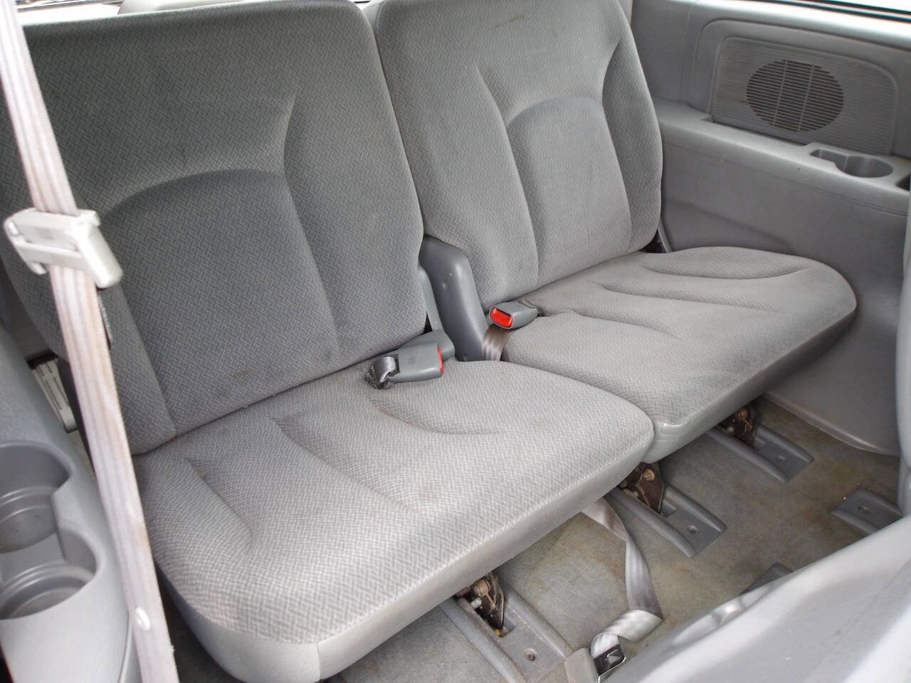 Used 2005 Dodge Caravan SXT w/ Popular Equipment Group image 21