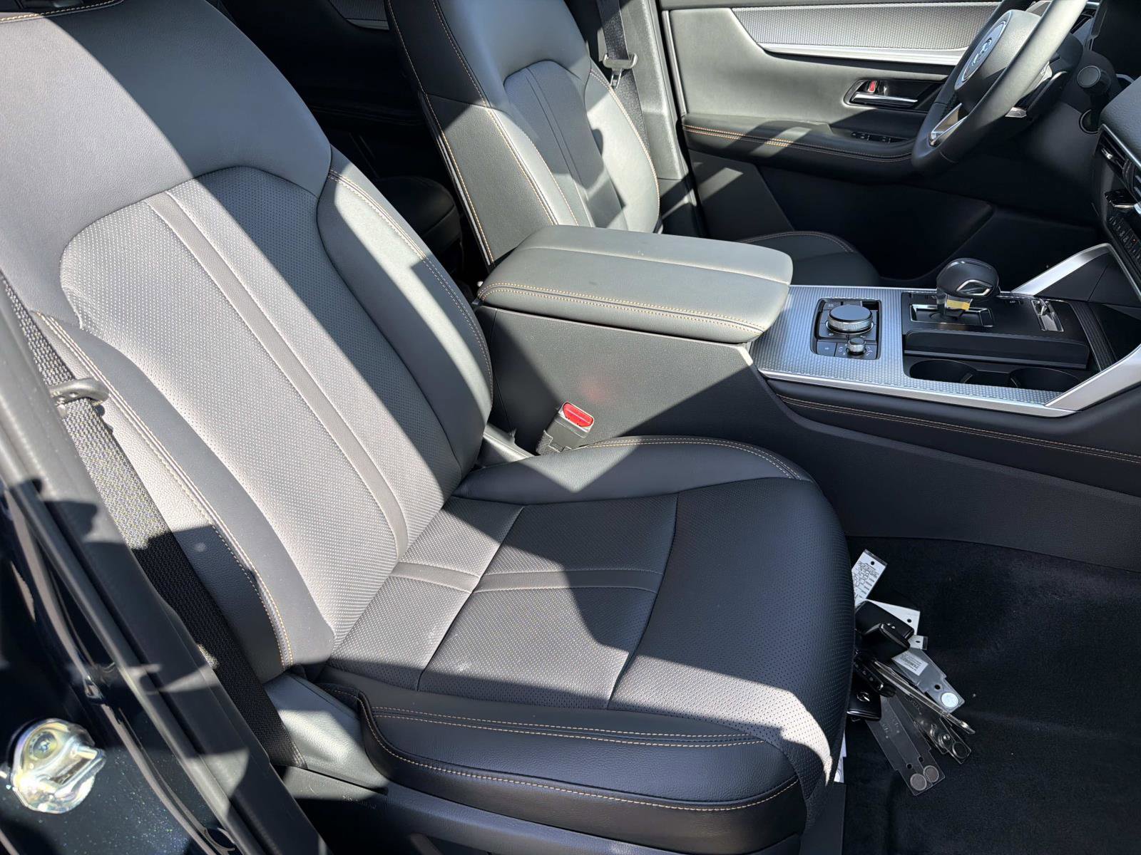 New 2026 MAZDA CX-90 Plug-In Hybrid w/Premium Sport AWD/4WD image 24