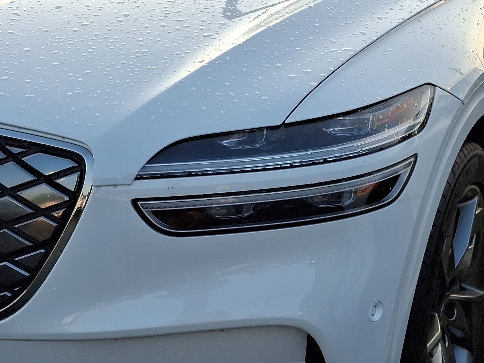 Used 2025 Genesis Electrified GV70 AWD/4WD image 7