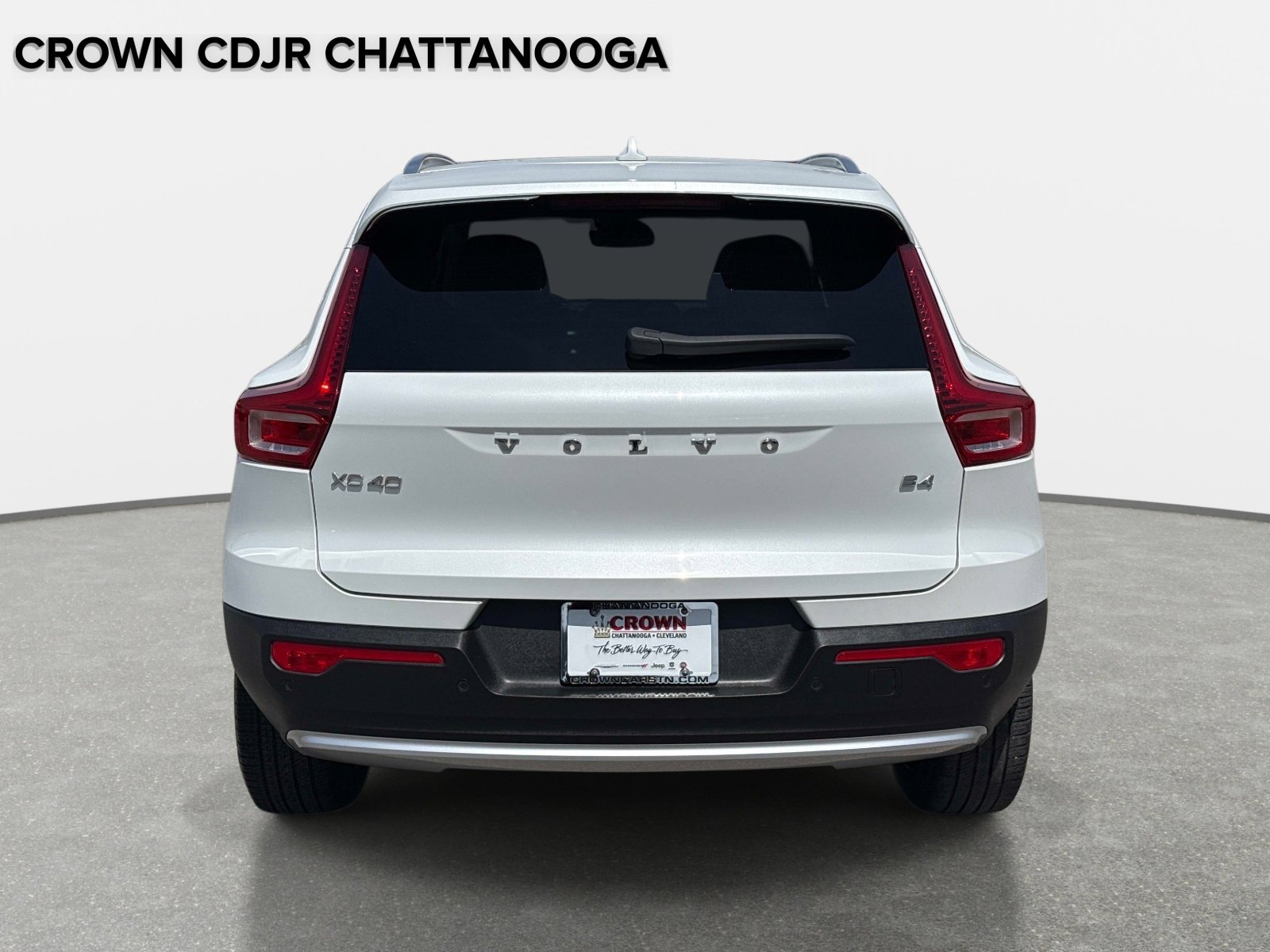 Used 2023 Volvo XC40 B4 Plus w/ Protection Package Premier FWD image 6