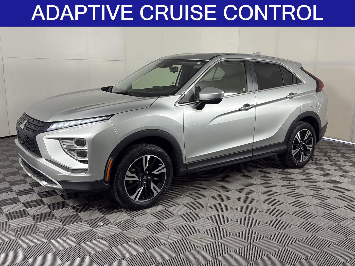 Used 2025 Mitsubishi Eclipse Cross SE image 1
