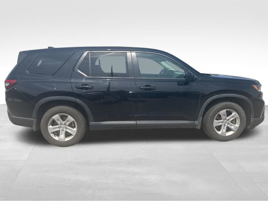 Certified 2023 Honda Pilot LX image 13