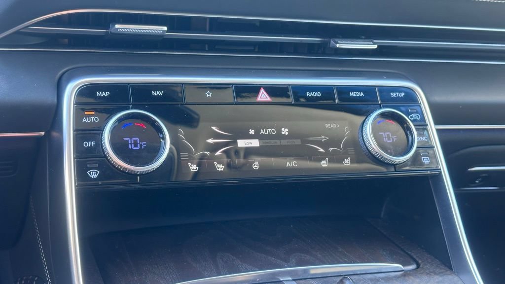 Used 2024 Genesis GV80 3.5T Prestige Signature AWD/4WD image 16