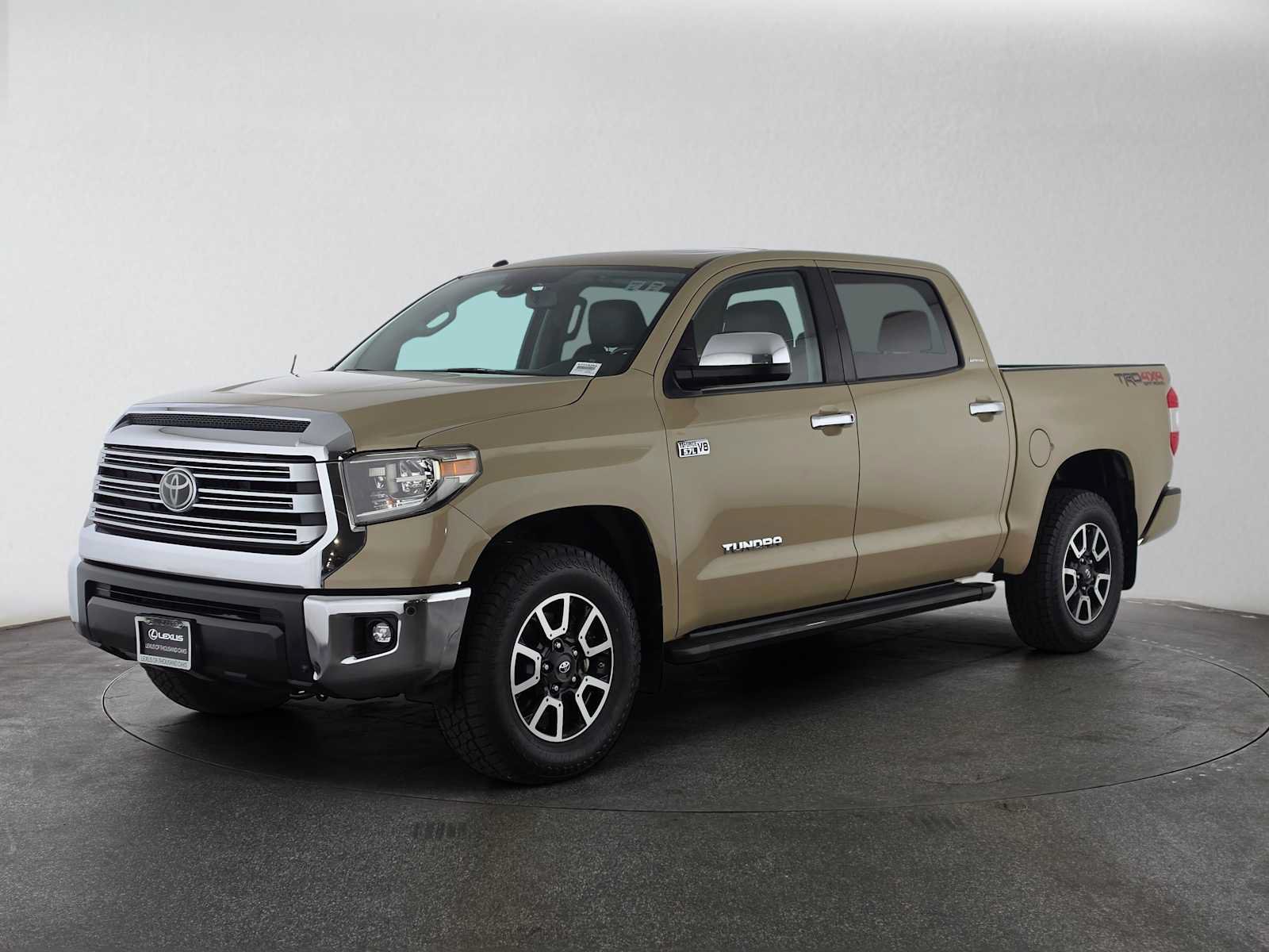 Used 2018 Toyota Tundra Limited w/ Limited Premium Package AWD/4WD image 7