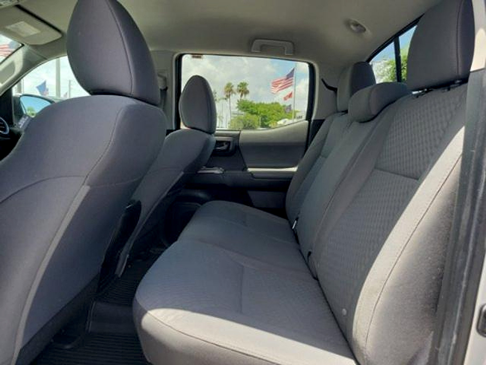 Used 2022 Toyota Tacoma SR5 w/ Technology Package RWD image 15