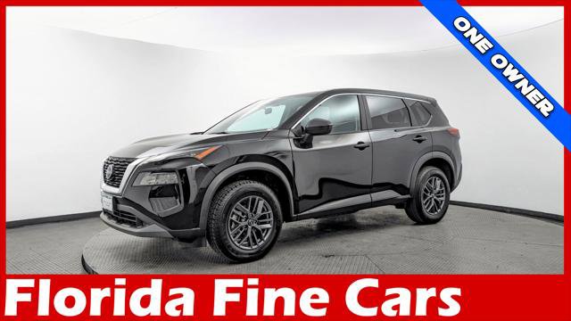 Used 2023 Nissan Rogue S image 1