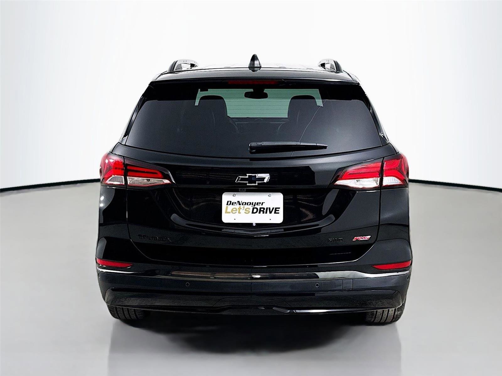 Used 2023 Chevrolet Equinox RS AWD/4WD image 8