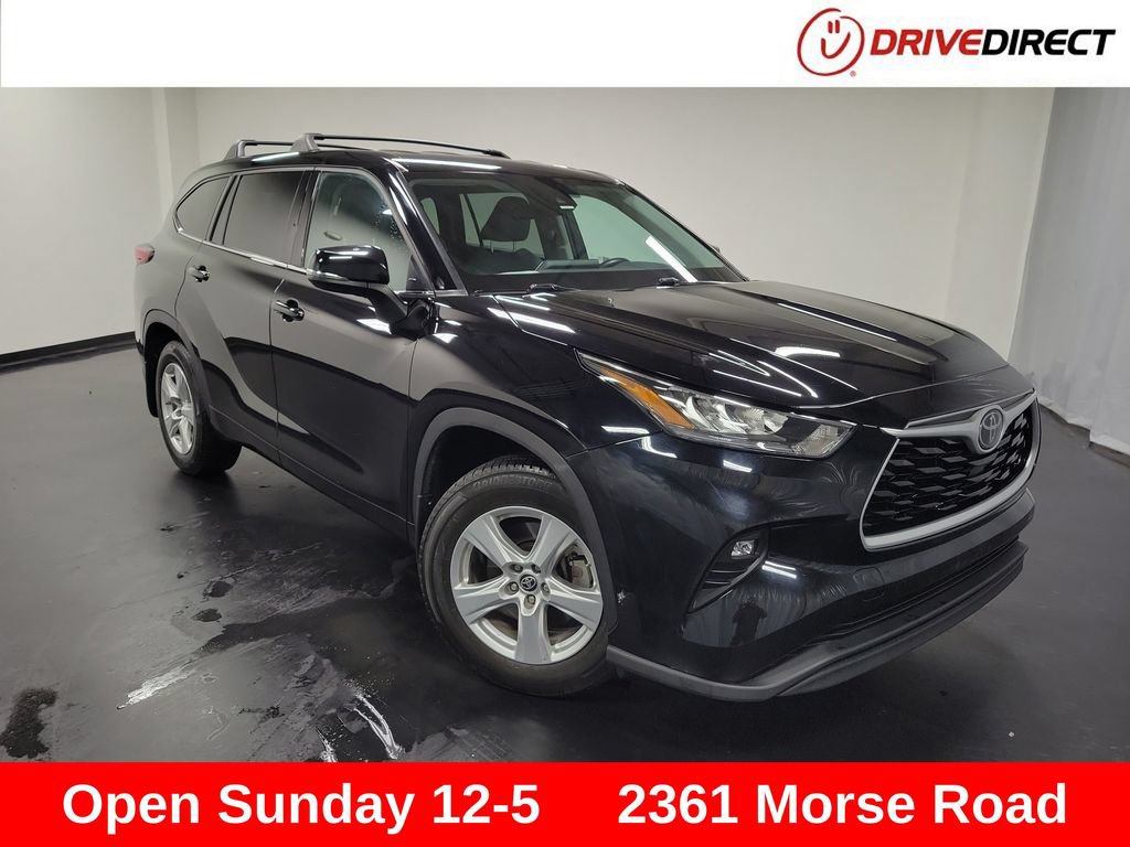 Used 2020 Toyota Highlander LE AWD/4WD image 1