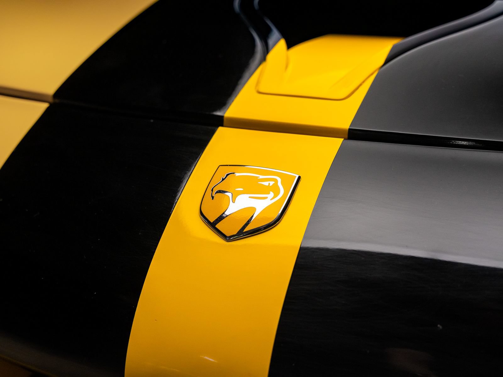 Used 2001 Dodge Viper GTS RWD image 22