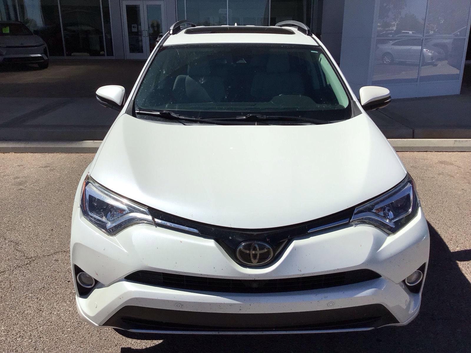 Used 2018 Toyota RAV4 Platinum AWD/4WD image 10