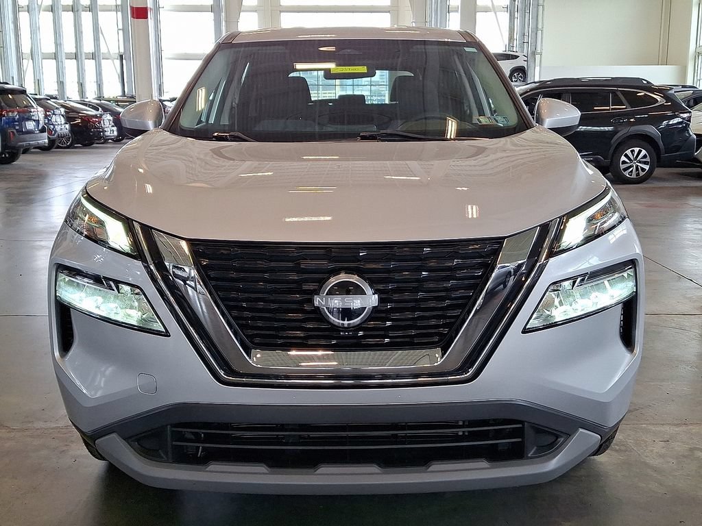 Used 2023 Nissan Rogue SV AWD/4WD image 5