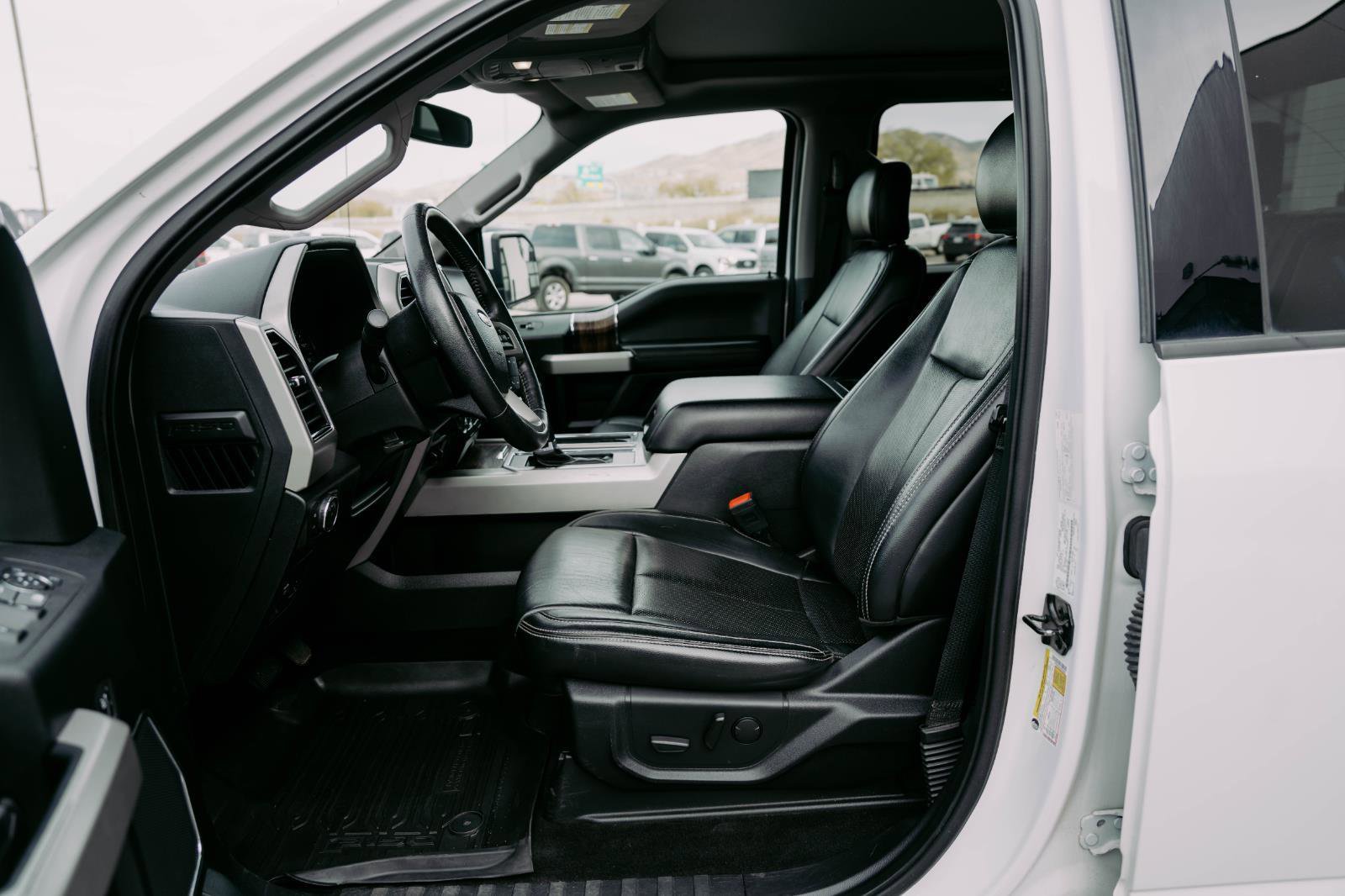 Used 2019 Ford F150 Lariat w/ FX4 Off-Road Package image 14