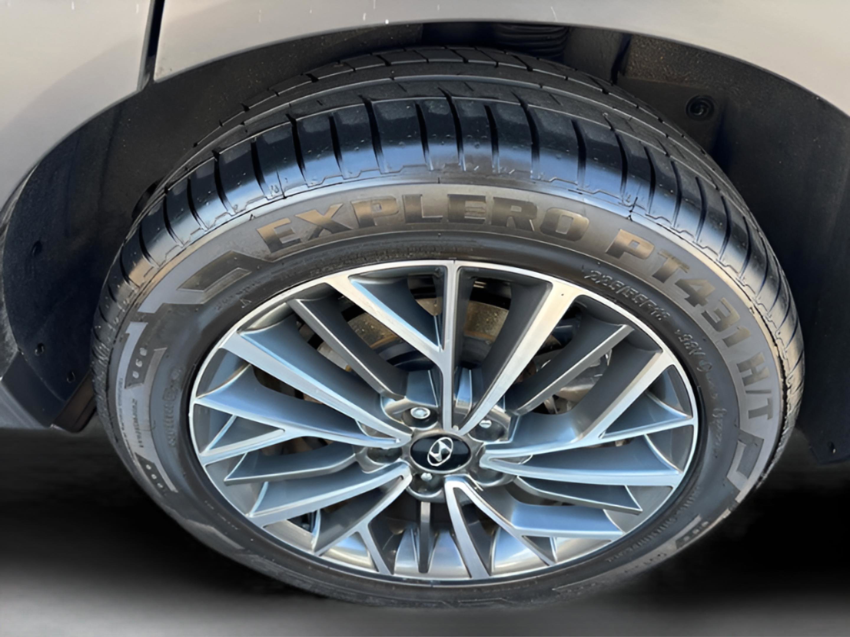 Used 2021 Hyundai Tucson Ultimate w/ Cargo Package image 35