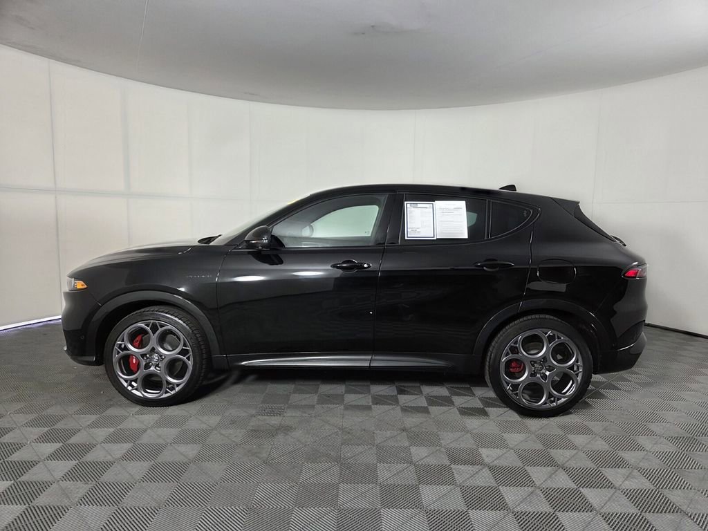 Used 2024 Alfa Romeo Tonale Veloce image 9