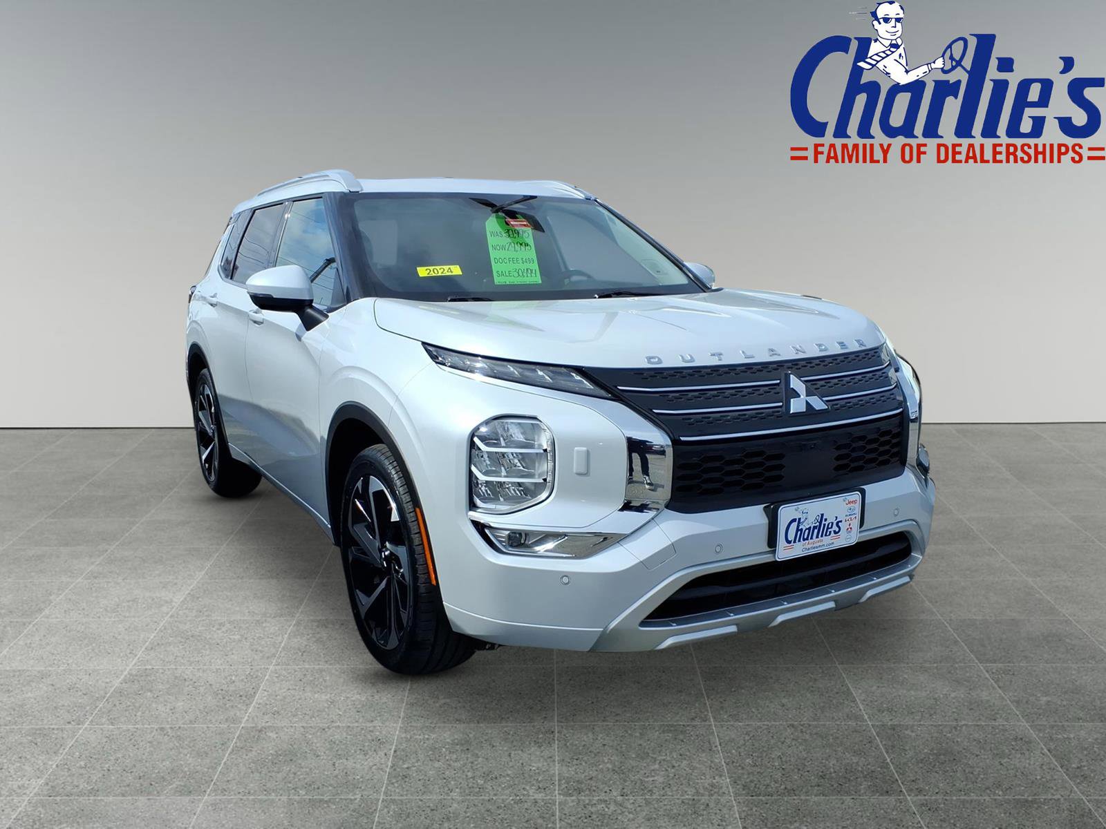 Used 2024 Mitsubishi Outlander SEL image 3