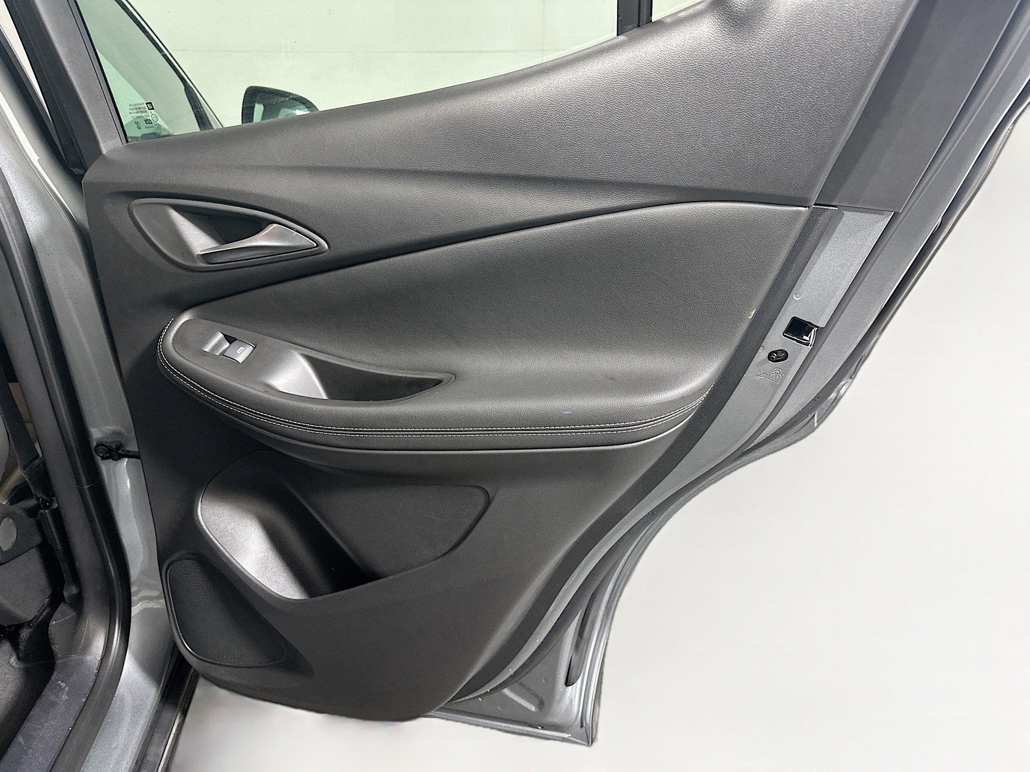 Used 2025 Buick Encore GX Preferred image 30