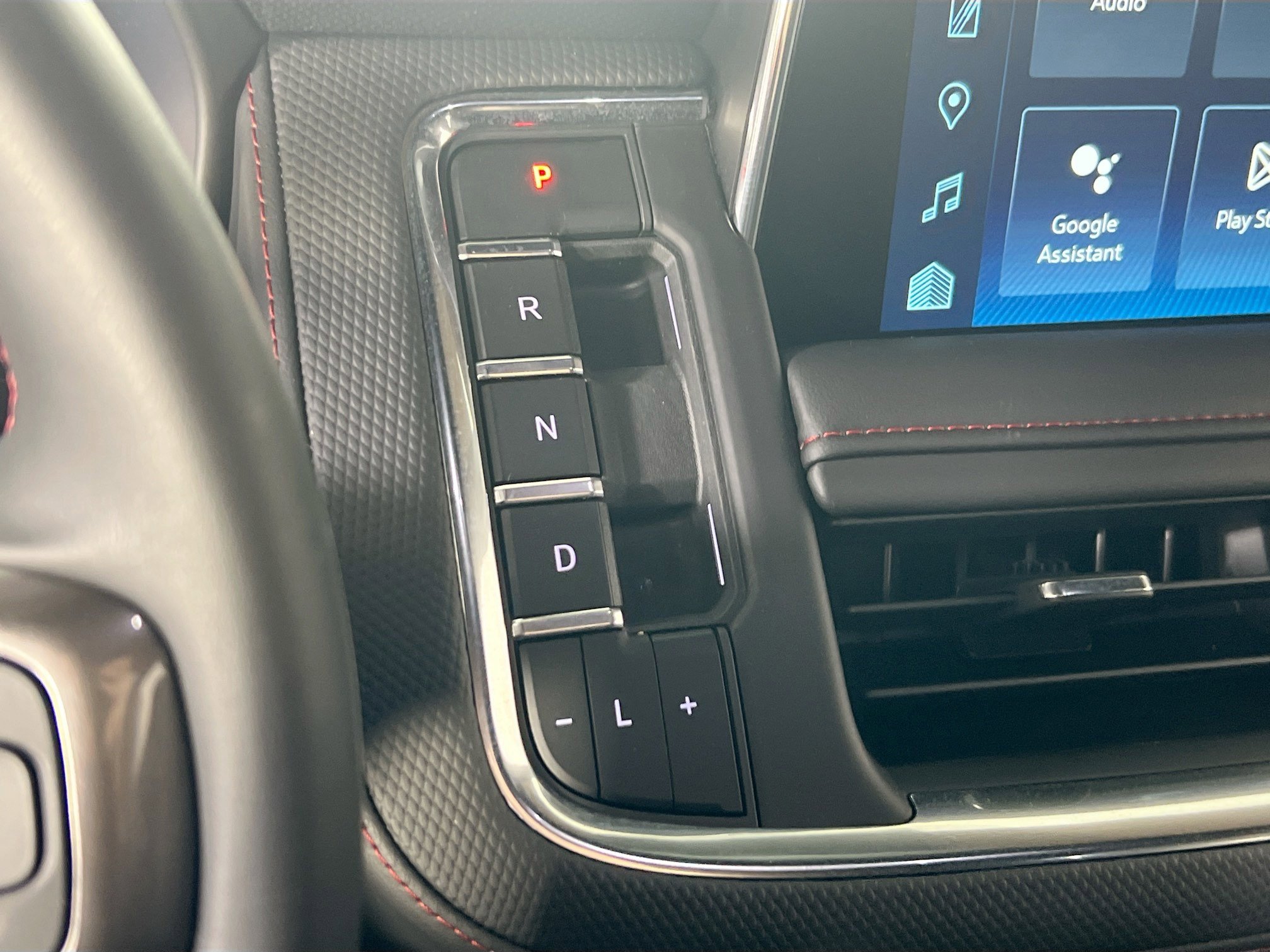 Used 2024 Chevrolet Tahoe RST w/ Luxury Package image 17