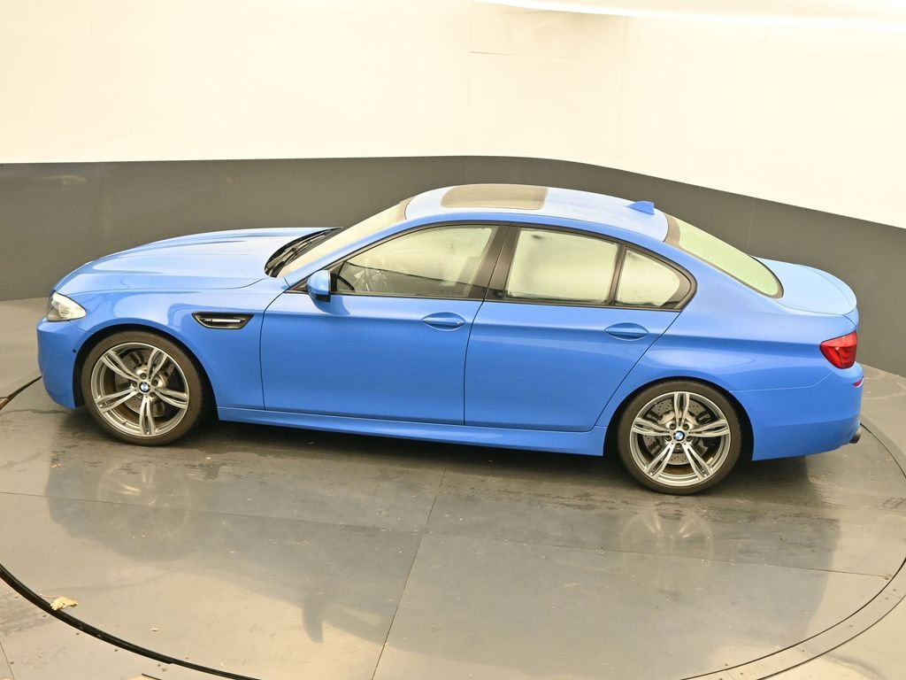 Used 2013 BMW M5 image 32