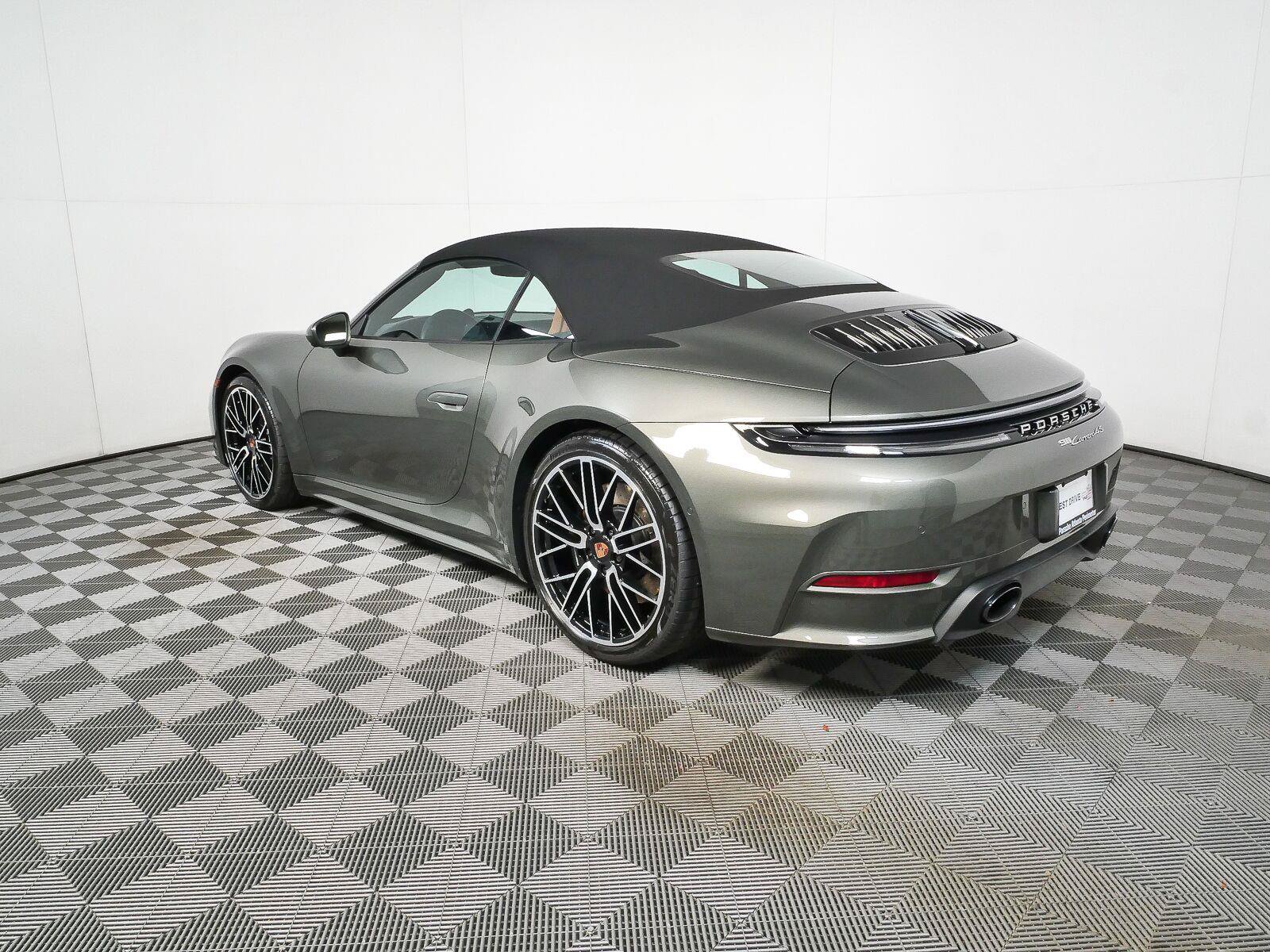 New 2026 Porsche 911 Carrera S RWD image 3